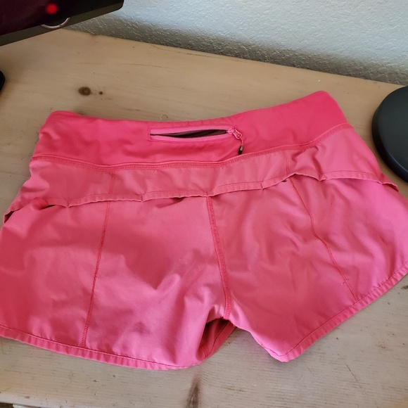 Lululemon Pink Running Speed Shorts Size 8 Women's - Picture 2 of 3
